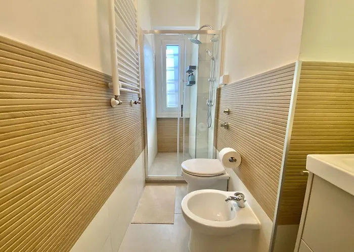 Apartamento Nolo Urban Nest Apartment, Confortevole E Graziosa, Servita Di Tutti I Comfort E Metropolitana Per Stazione E Garibaldi