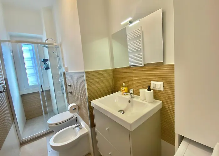 Apartamento Nolo Urban Nest Apartment, Confortevole E Graziosa, Servita Di Tutti I Comfort E Metropolitana Per Stazione E Garibaldi