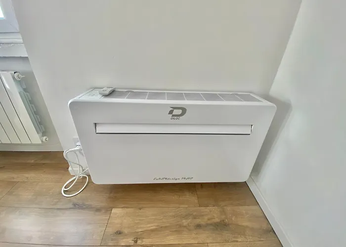 Apartamento Nolo Urban Nest Apartment, Confortevole E Graziosa, Servita Di Tutti I Comfort E Metropolitana Per Stazione E Garibaldi *